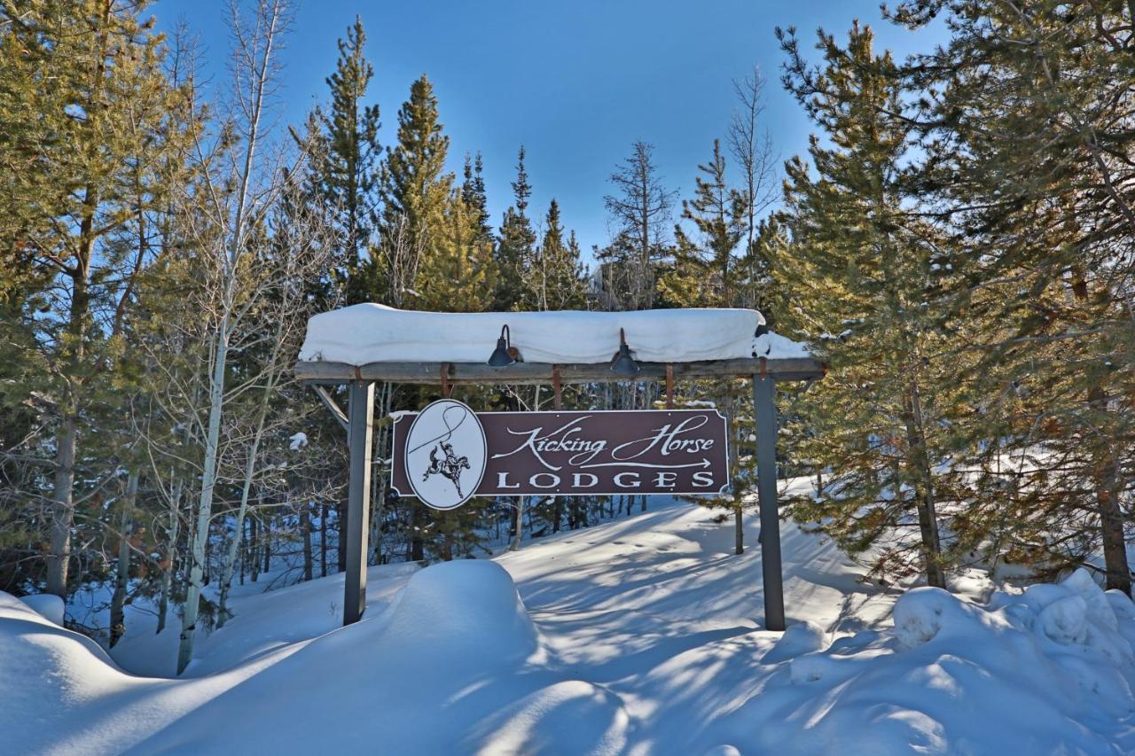 Kicking Horse Lodges 3-202 Granby Buitenkant foto